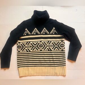 JCREW Navy Blue and Cream Patterned Women's Sweater- NWT